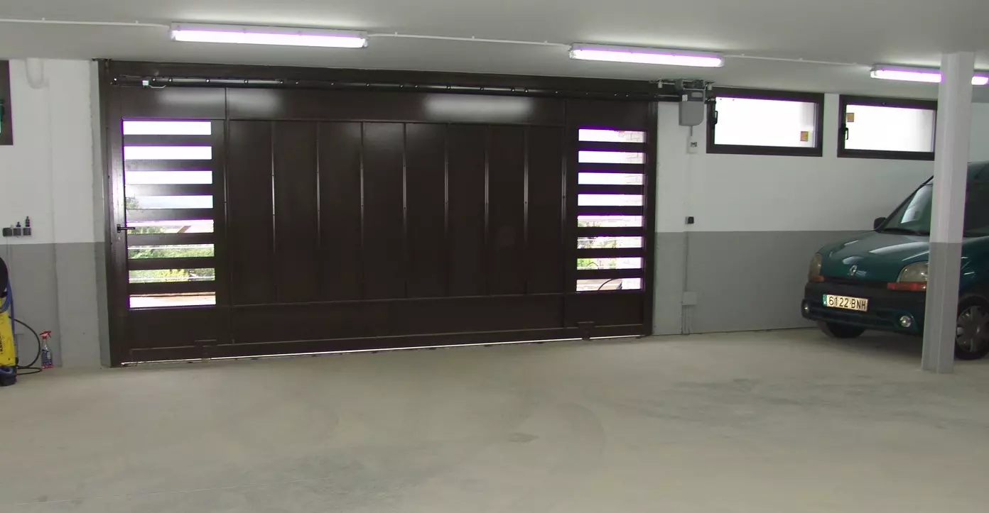 puerta garaje corredera Puertas correderas garaje Salamanca
