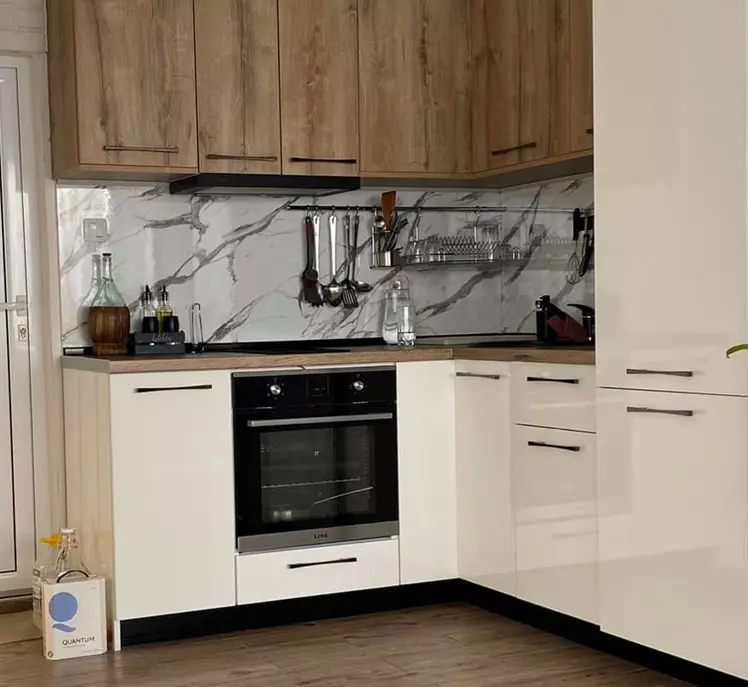 cocina pequeña en forma de L